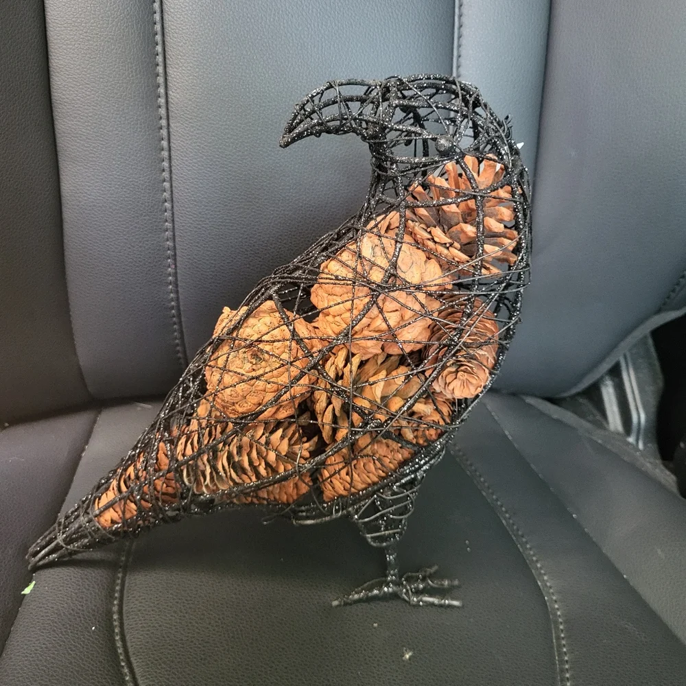 Raven Metal Wire potpourri Decor